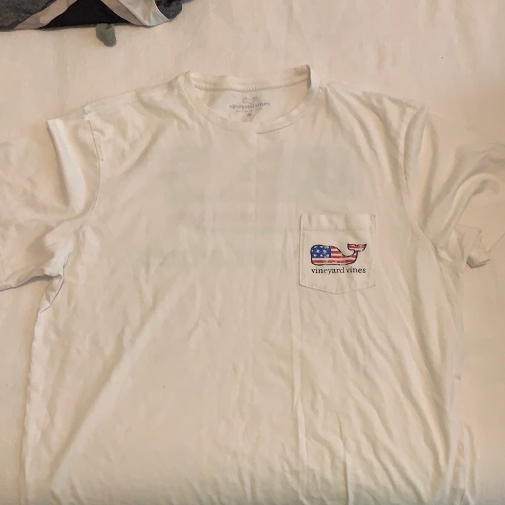 LIKE NEW VV t shirt